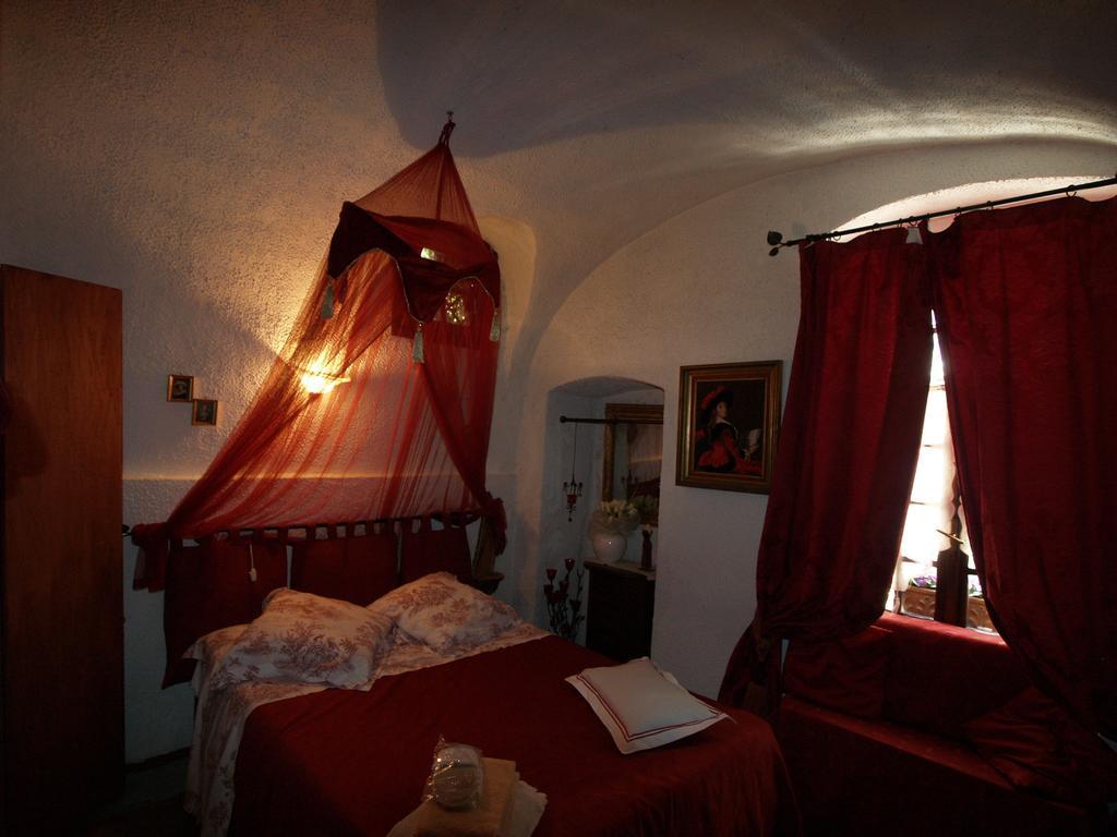 Le Petit Chateau Bed & Breakfast Dolceacqua Rom bilde