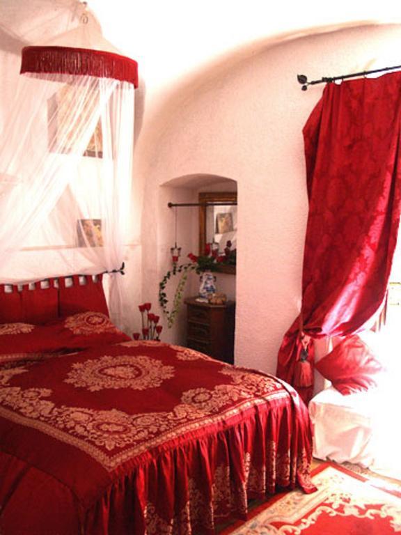 Le Petit Chateau Bed & Breakfast Dolceacqua Rom bilde